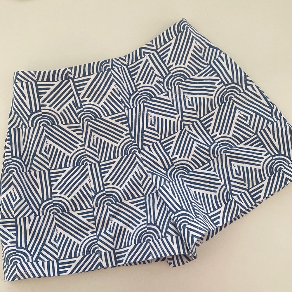 Kate Spade Saturday Blue & White Geometric Design Short